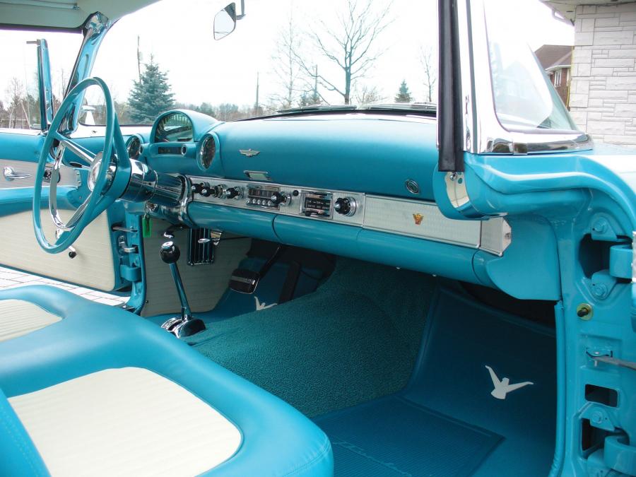  Ford Thunderbird 1956 года  (фото 22 из 56)